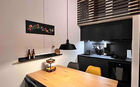 Studio Suite Im Fresh Cube